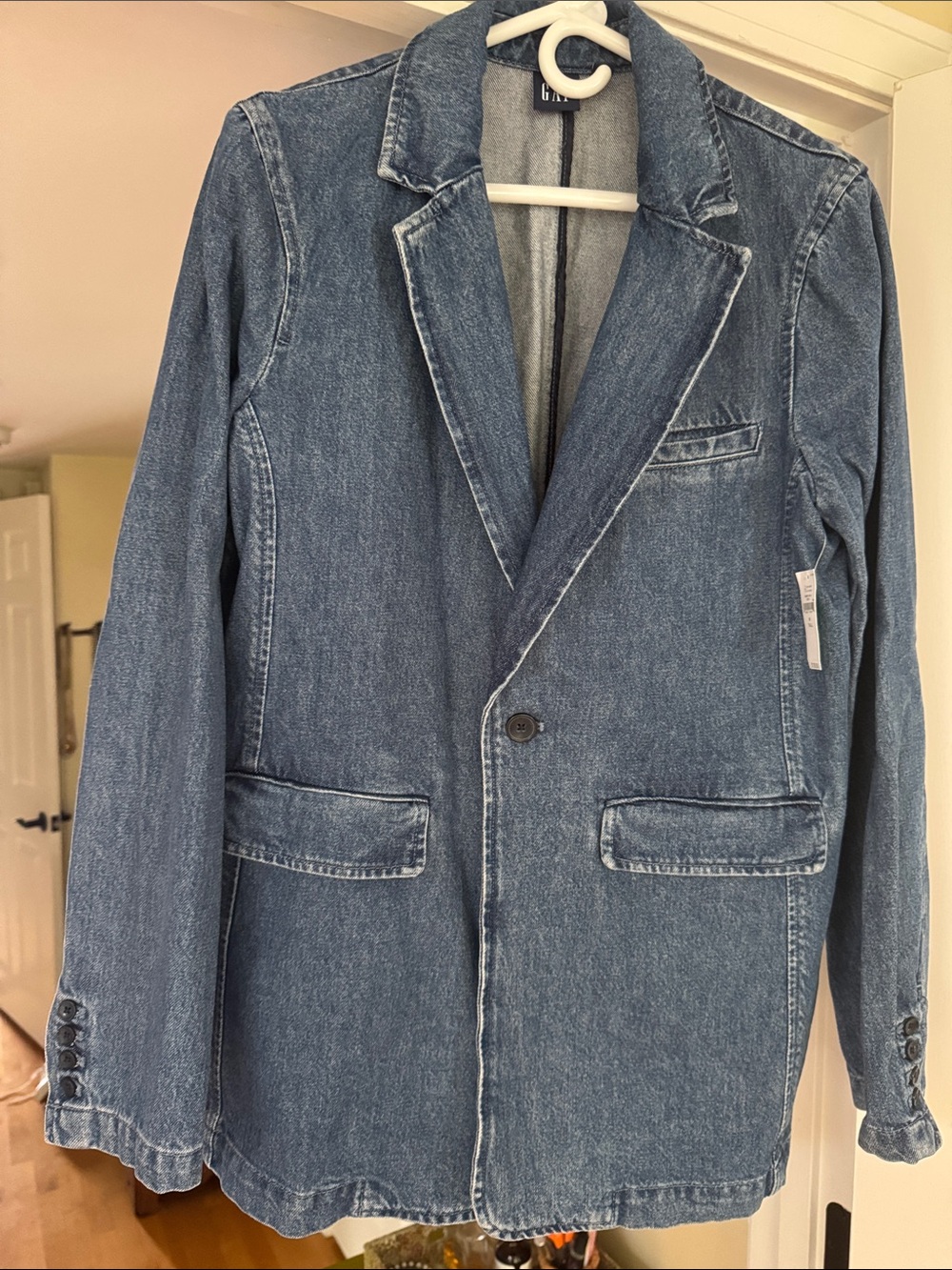 Women’s GAP Denim Jacket in Dark Blue Denim. Brand New with Tag